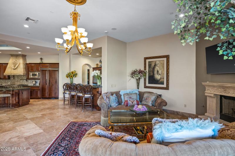 9290 E Thompson Peak Pkwy #409-8-2