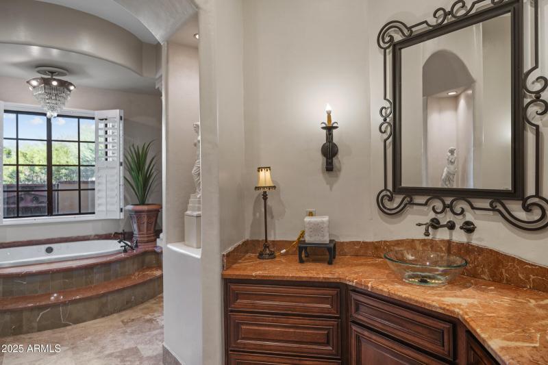 9290 E Thompson Peak Pkwy #409-32-2