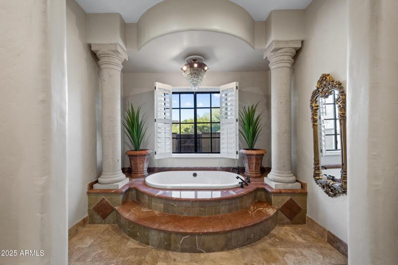 9290 E Thompson Peak Pkwy #409-33-2