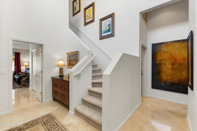 06-8100 E Camelback Rd