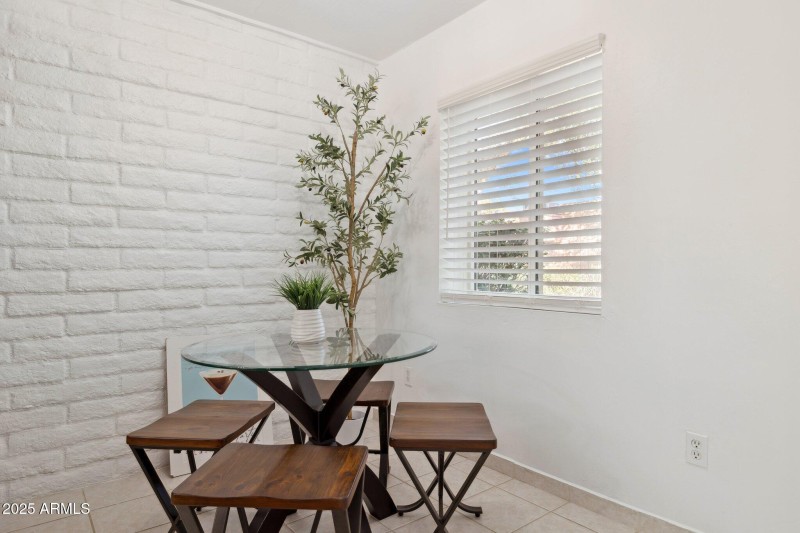 48-web-or-mls-3012-n-32nd-st-unit-36