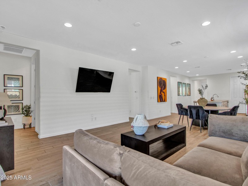 Living-room-(4)