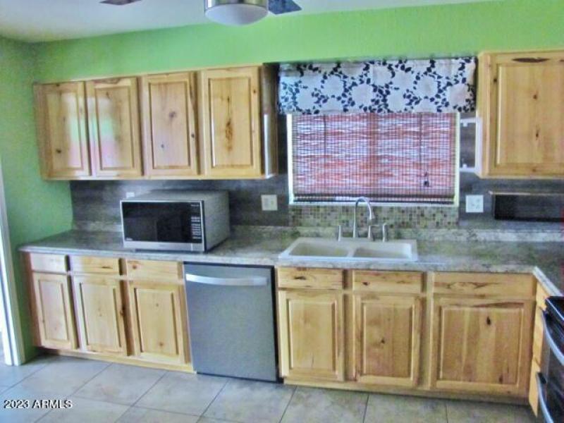 Kitchen (a)