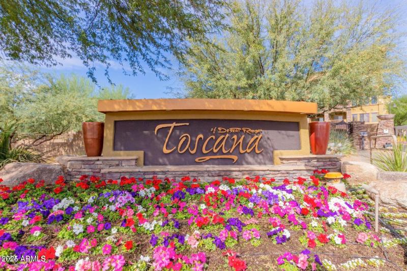 Toscana Entry