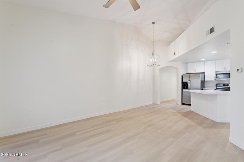 7-web-or-mls-5249-e-shea-blvd-206