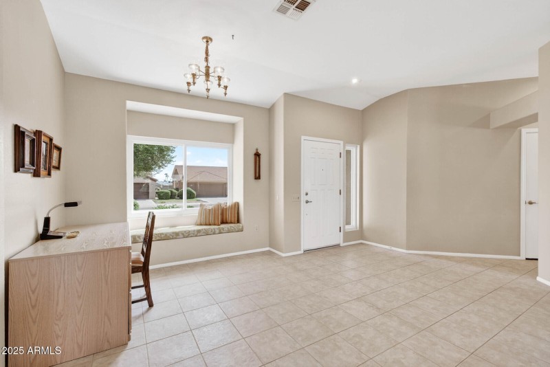 Foyer and desk area from Living Rm