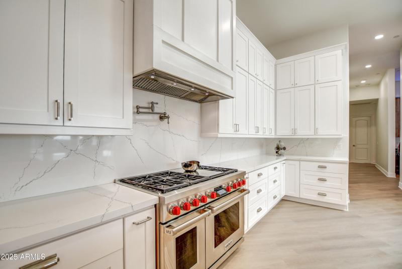 Kitchen 11