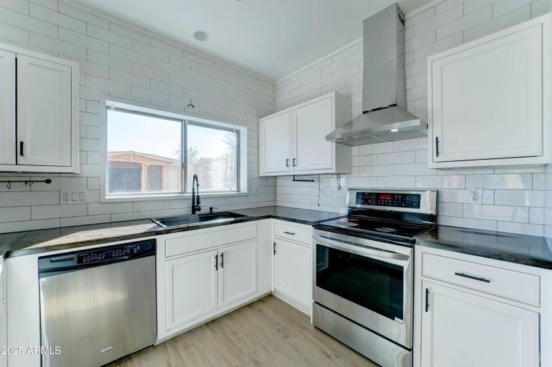 4933 N 108th AVE-5