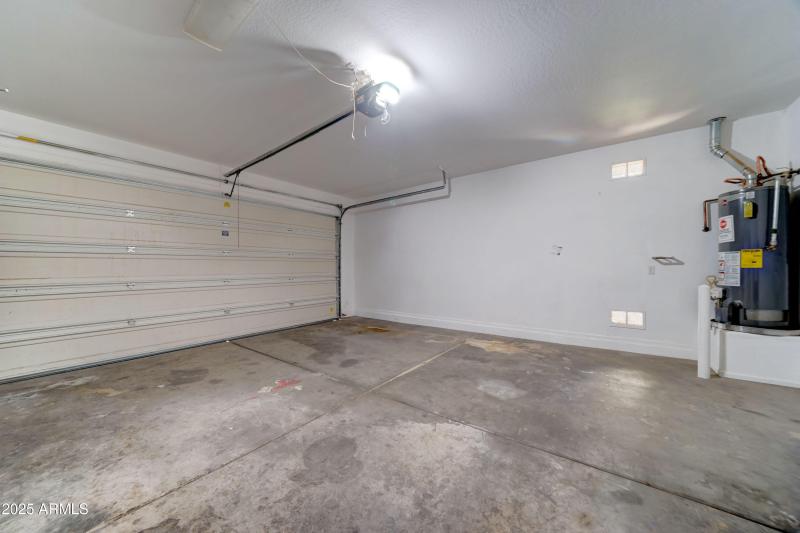 4933 N 108th AVE-29