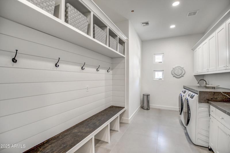 Laundry 1, 2