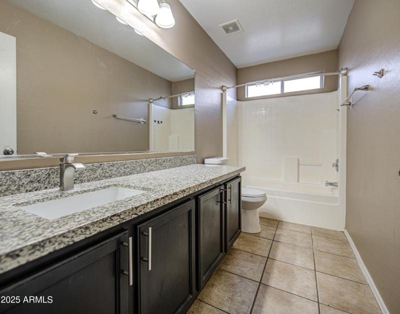 Bathroom 2-pic 1