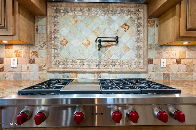 049-Kitchen
