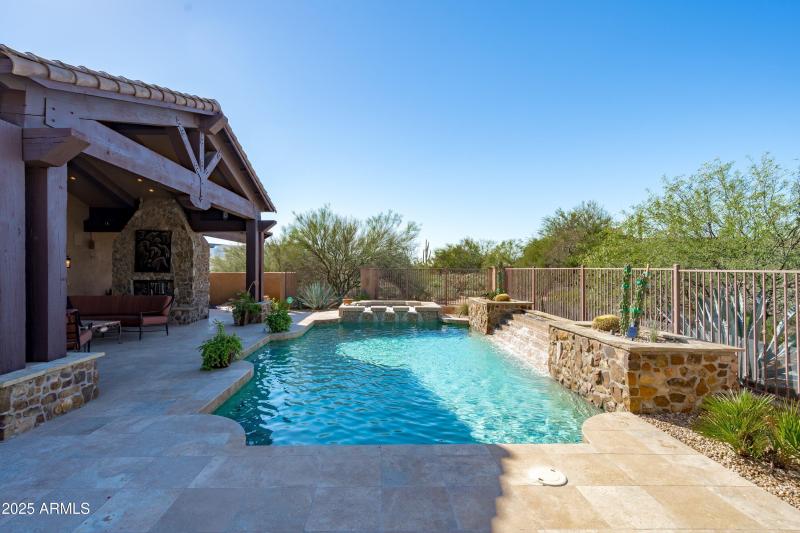 096-Backyard View