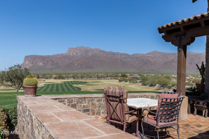 11 Superstition Mountain Community