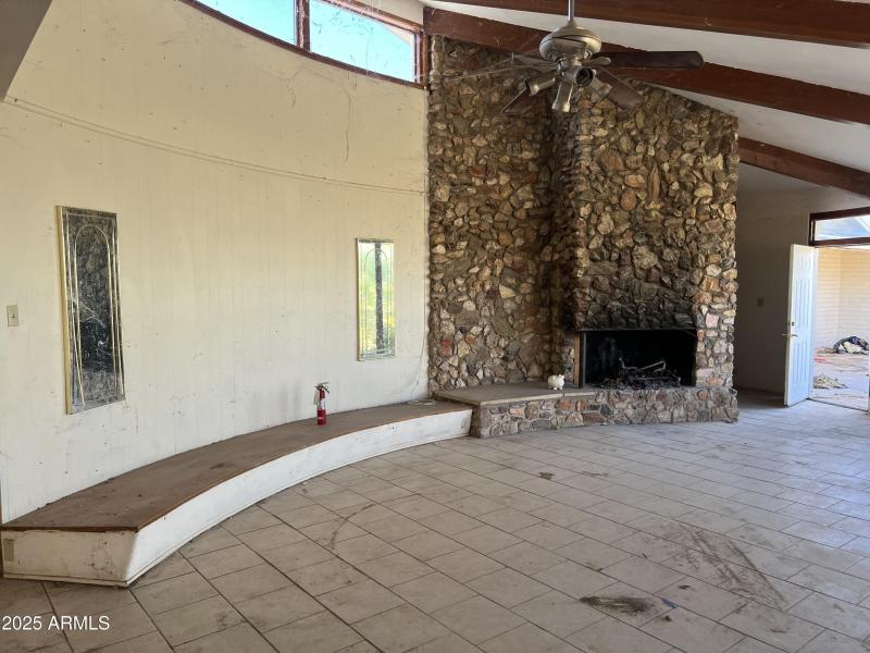 Living room2