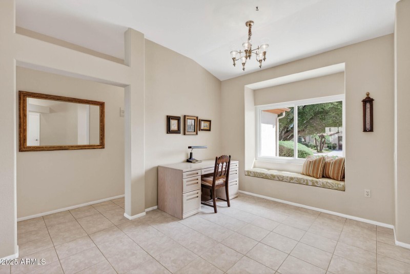 Foyer towards Hall/Desk Area