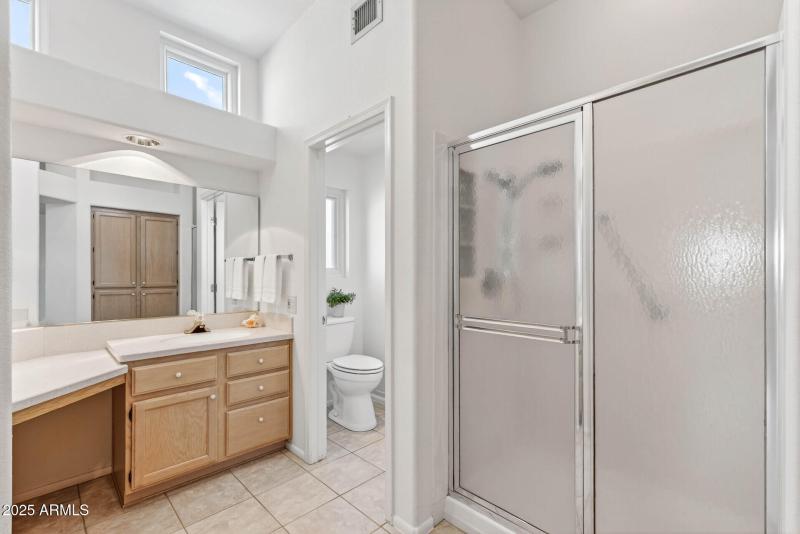 Primary Bath WC/Shower