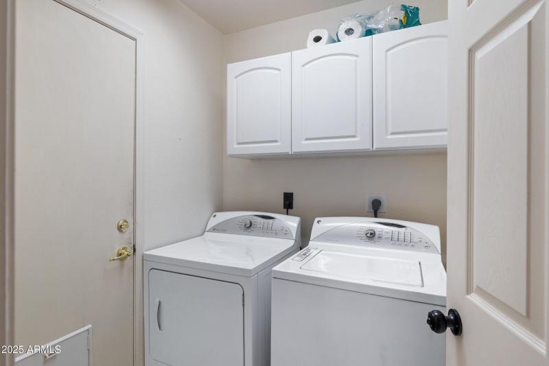1140 S Rockwell St-25