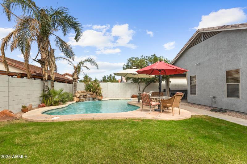 1140 S Rockwell St-30