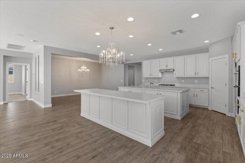 12-Kitchen