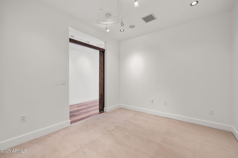 2ND BEDROOM/OFFICE