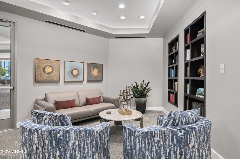 CLUB ROOM