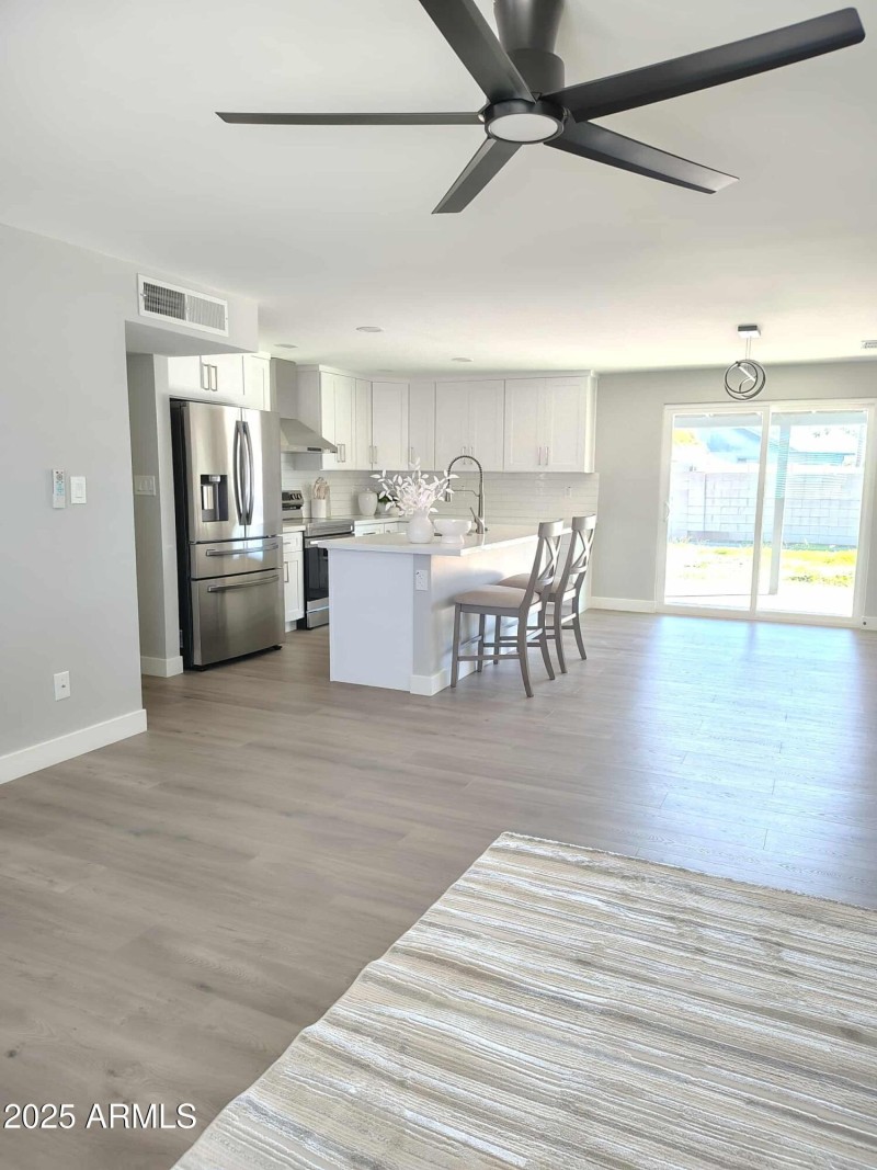 a61e51fd-434c-42a4-bb80-4b396be9de40