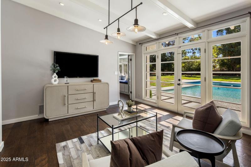 9-web-or-mls-D46A4674 copy