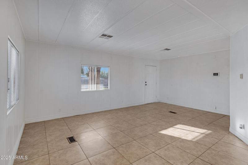 7646 E Gale Ave-10