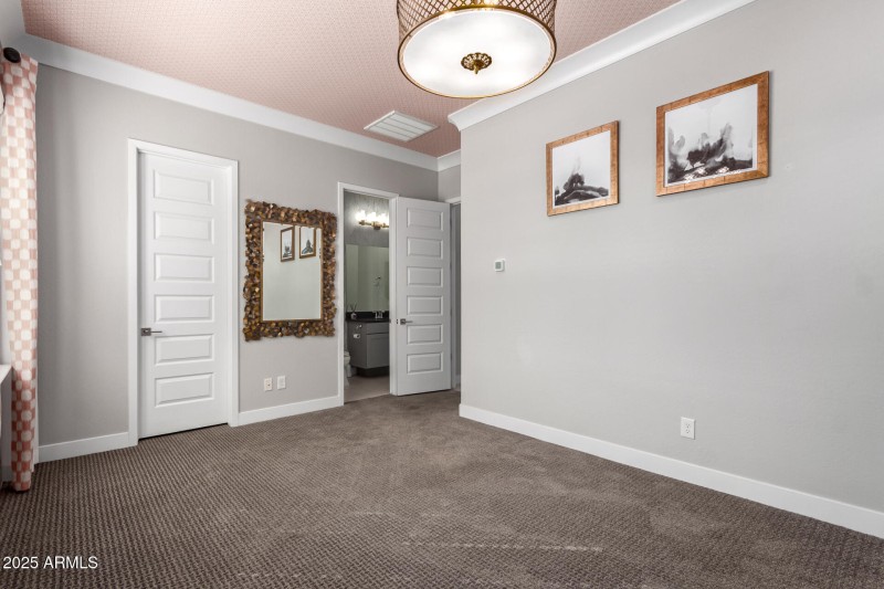 32 RedCliffe