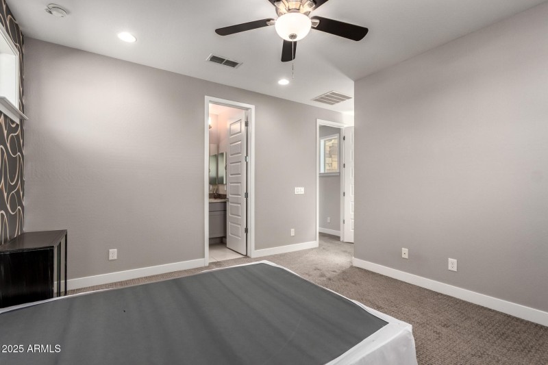 37 RedCliffe
