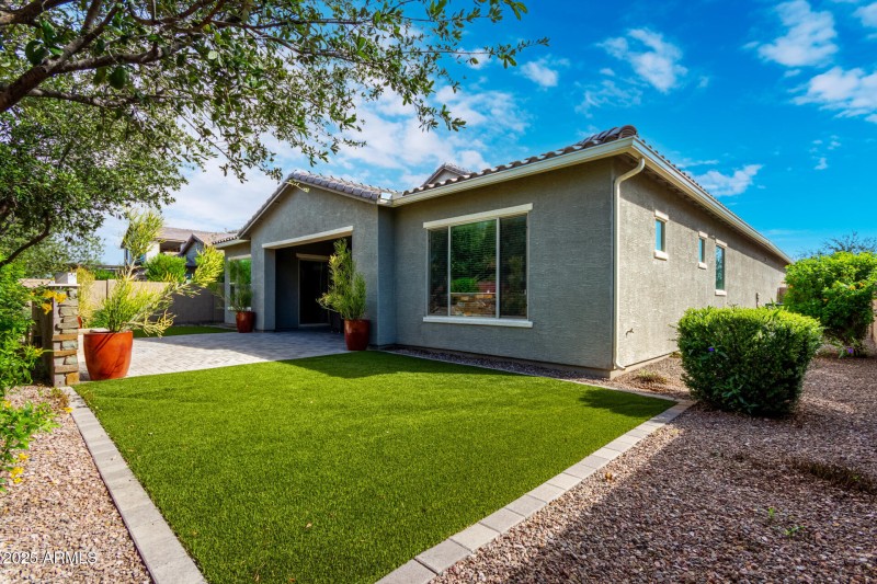 54 RedCliffe