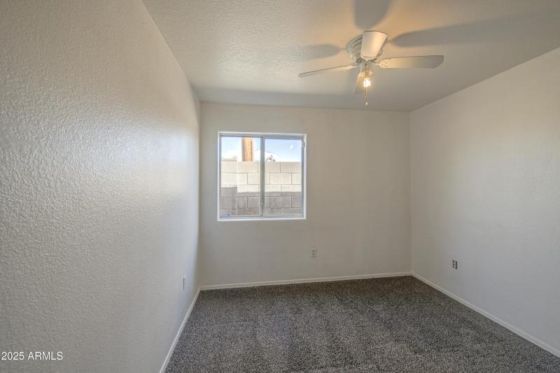 Bedroom 3-pic 1
