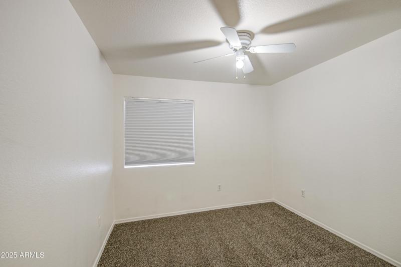 Bedroom 4-pic 1
