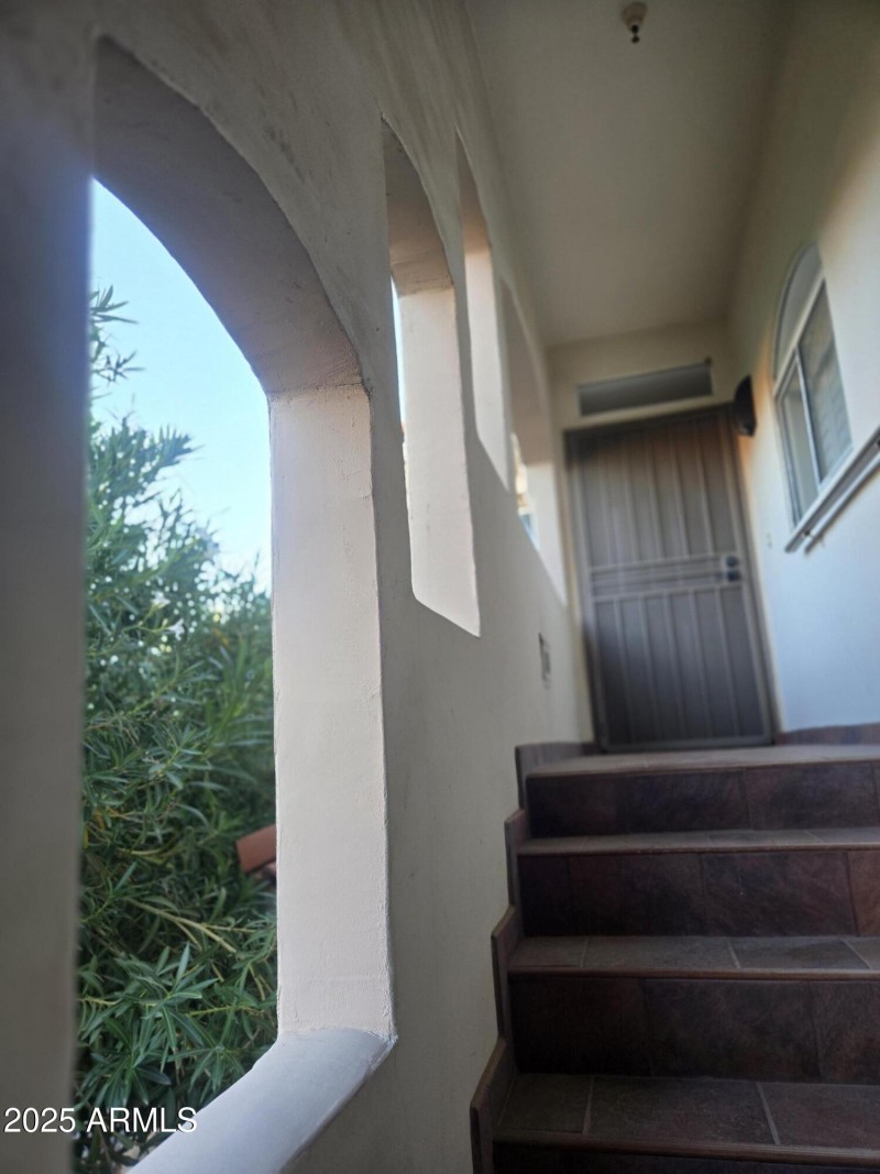 EntryView
