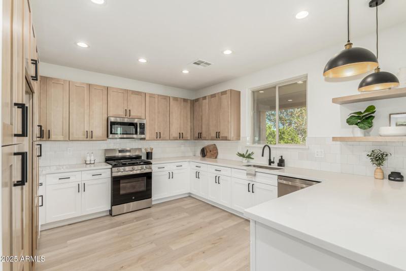 12 - Pasture Canyon 1033