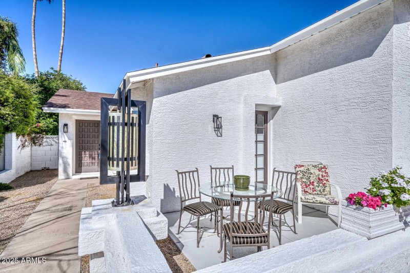 South Facing Patio