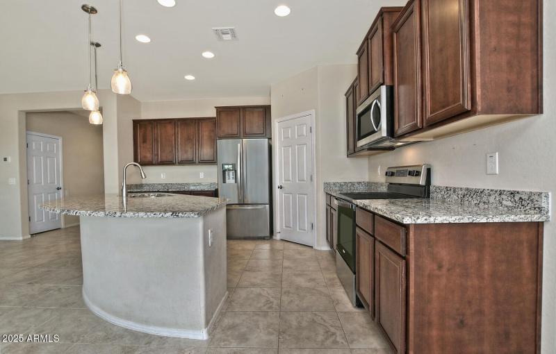 5814 W Cactus Wren Way-large-011-036-Kit