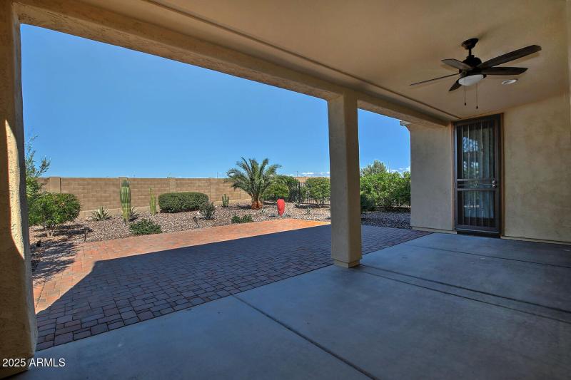 5814 W Cactus Wren Way-large-028-015-Cov