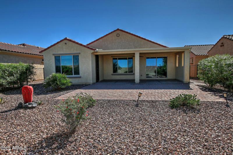 5814 W Cactus Wren Way-large-030-026-Ext
