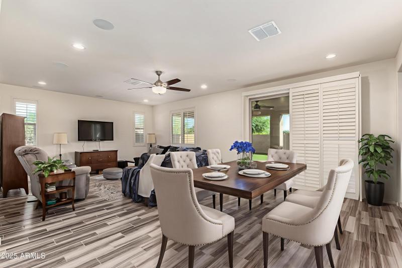 great room dining 3