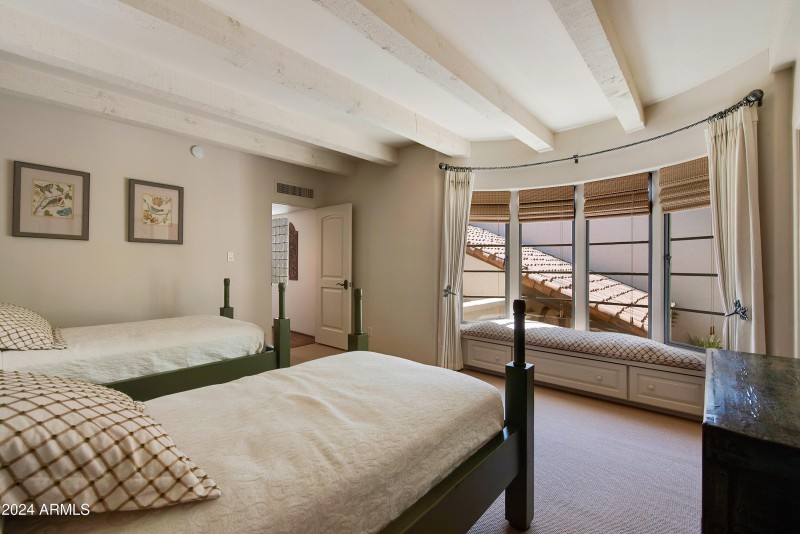 Guest Suite 1 With View