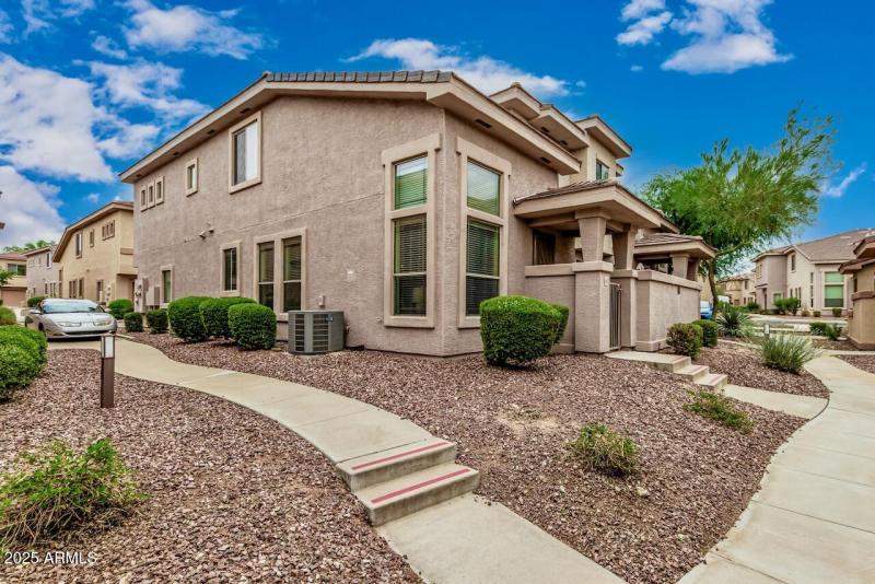 2-Good Parking Access Around Condo