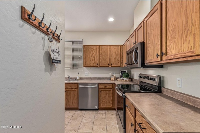 13-Kitchen Entrance from Garage