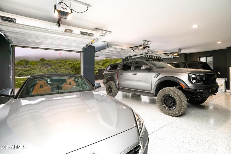 Main House 3 Car Garage