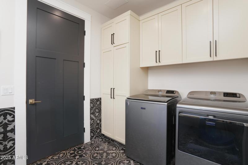 Spacious Laundry Room