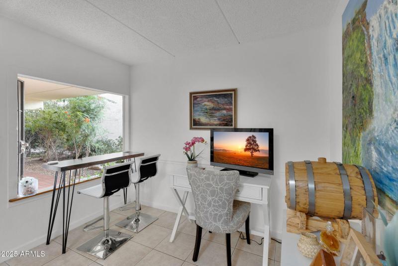 21-web-or-mls-Clarendon-20