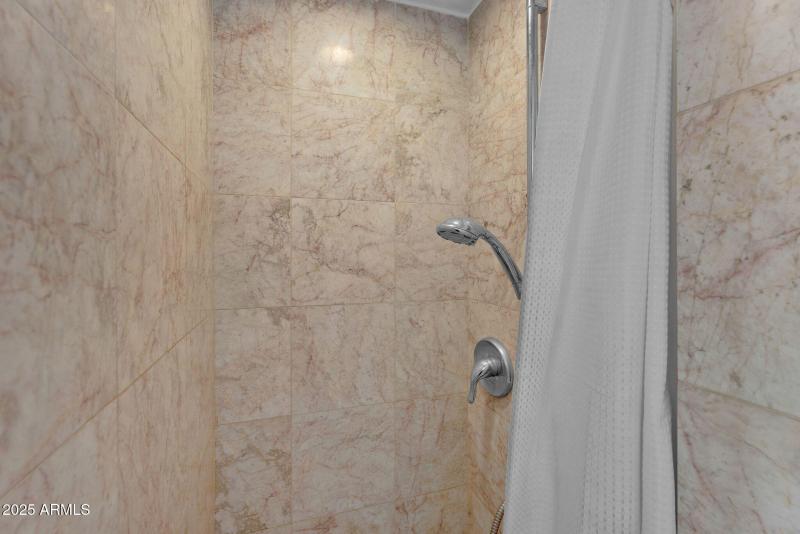 26-web-or-mls-Clarendon-31