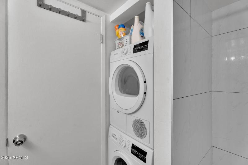 33-web-or-mls-Clarendon-23