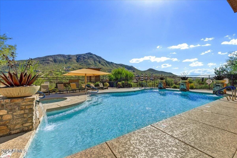 33-Area Pool View